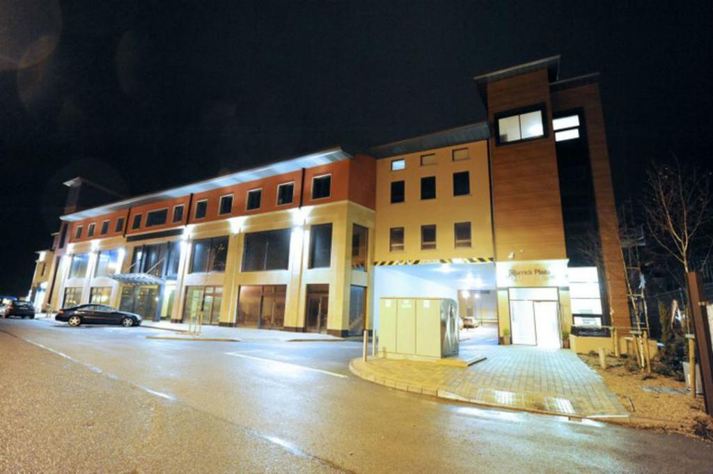 Carrick Plaza Suites And Apartments Carrick-on-Shannon Exterior foto